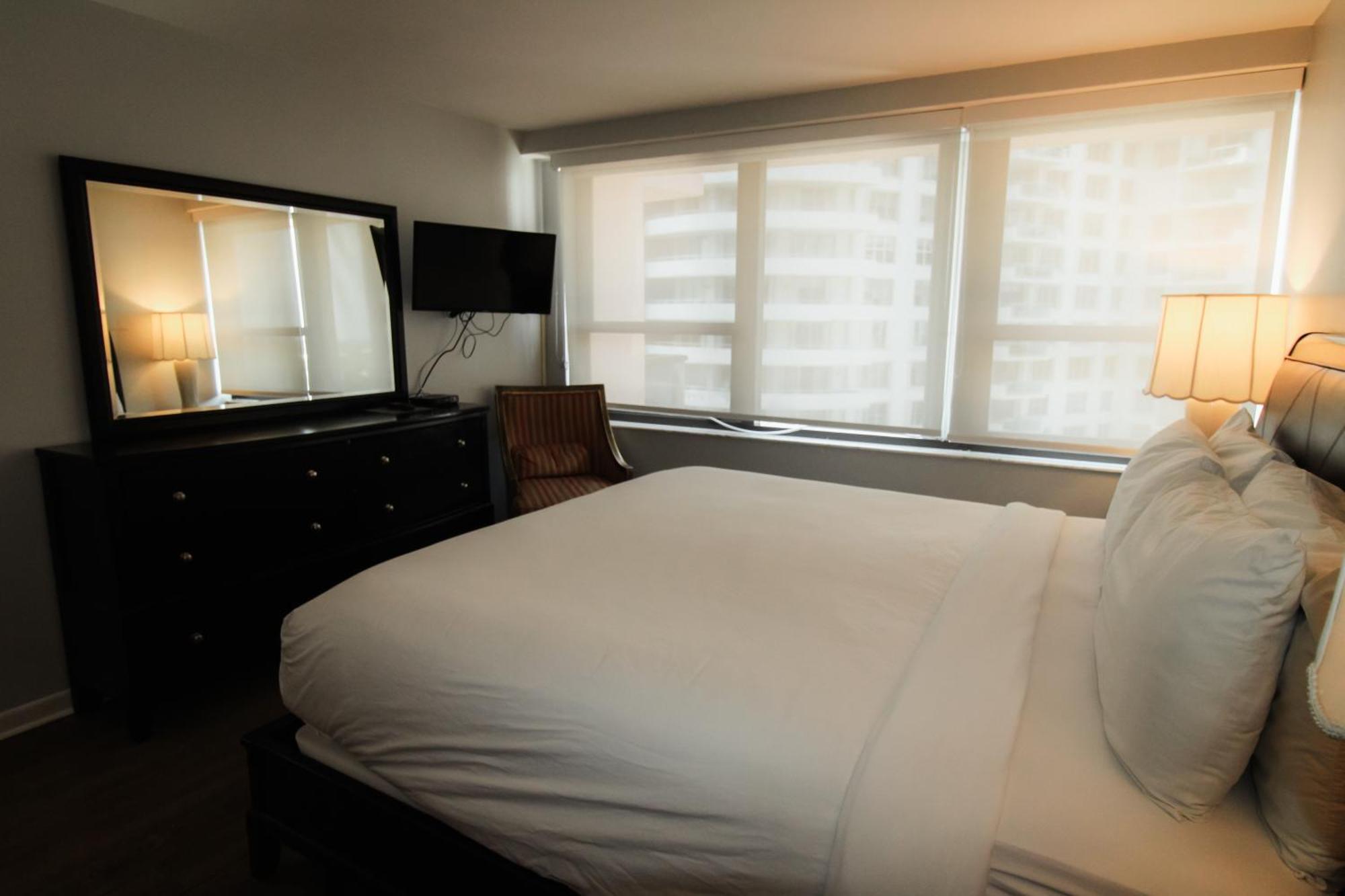 Hébergement de vacances Alexander 1209 Beachfront With 2 Pools , Access, Sauna, Stores