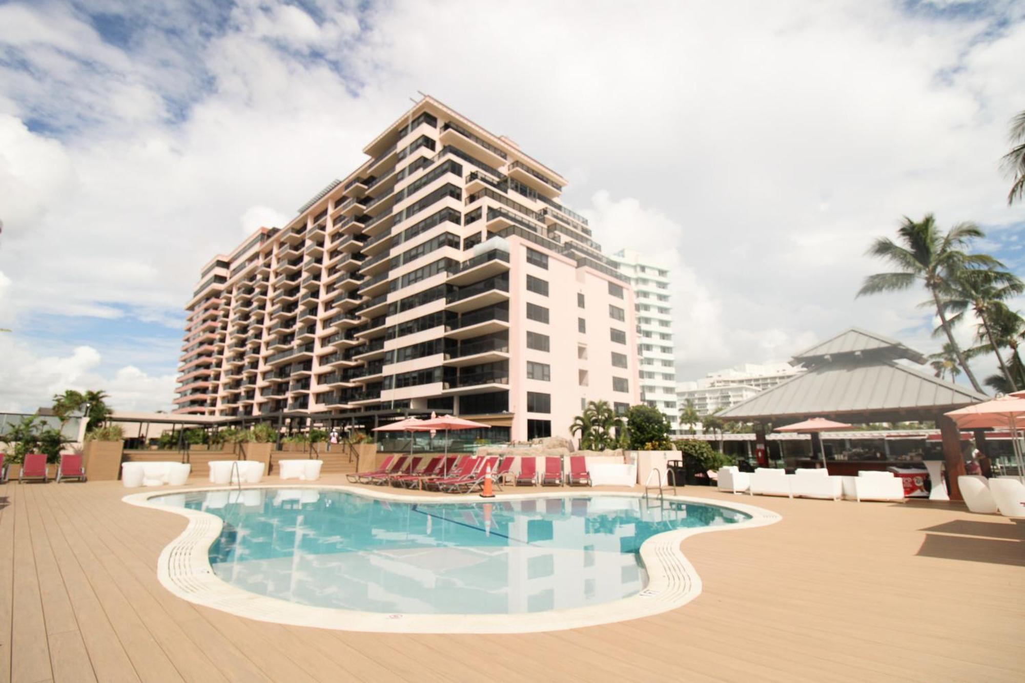 Alexander 1209 Beachfront With 2 Pools , Access, Sauna, Stores Hébergement de vacances